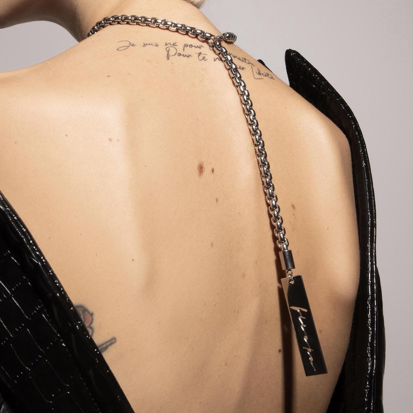 КОЛИЕ FLICKA VERTEBRAL CHAIN