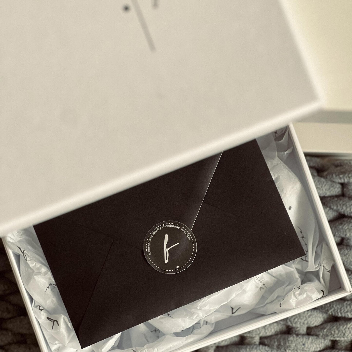КУТИЯ ЗА ПОДАРЪК FLICKA MAMA BOX
