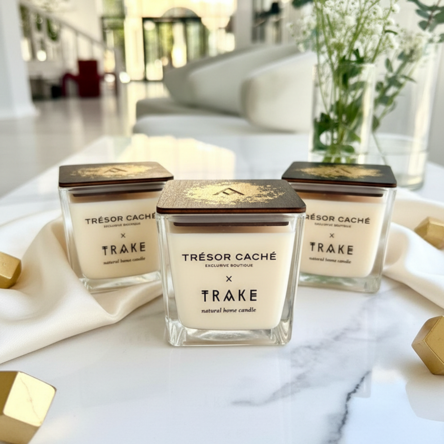 Три Броя Коледна свещ Trésor Caché x TRAKE – 250 г