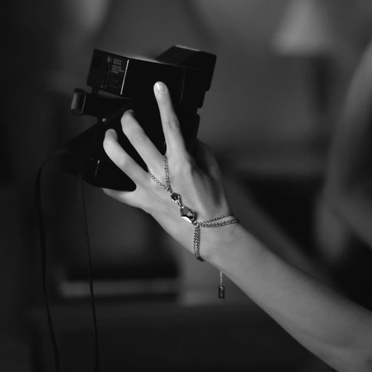 ГРИВНА ЗА ДЛАН FLICKA CRYSTALS