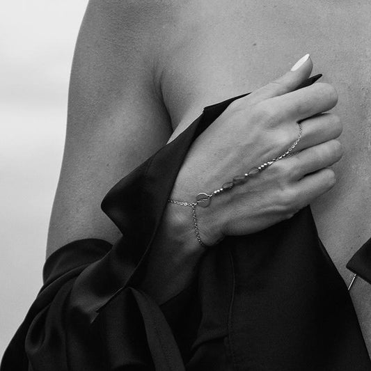 ГРИВНА ЗА ДЛАН FLICKA STONES & BULLETS | MOONLIGHT