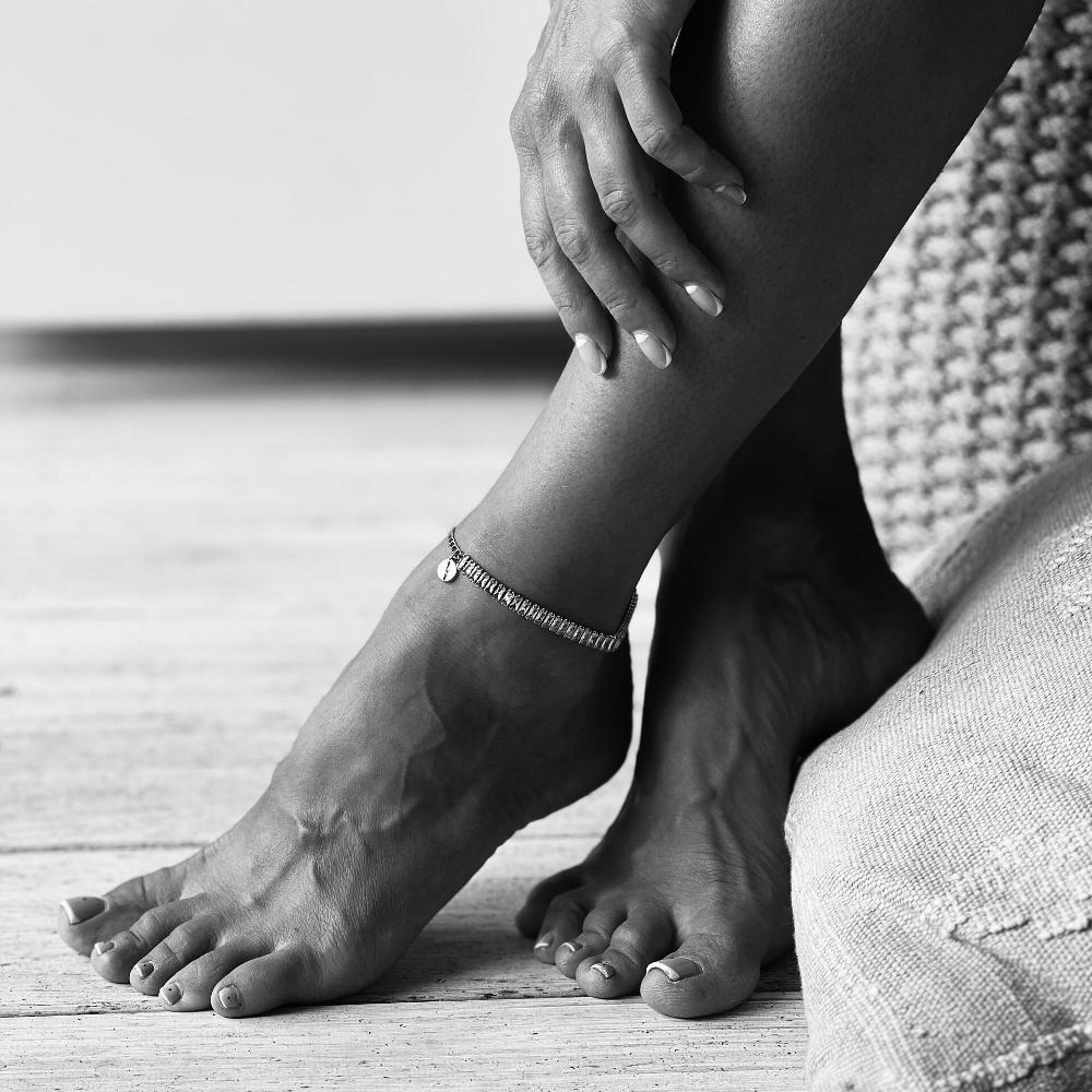 ГРИВНА ЗА ГЛЕЗЕН FLICKA CRYSTAL TILES