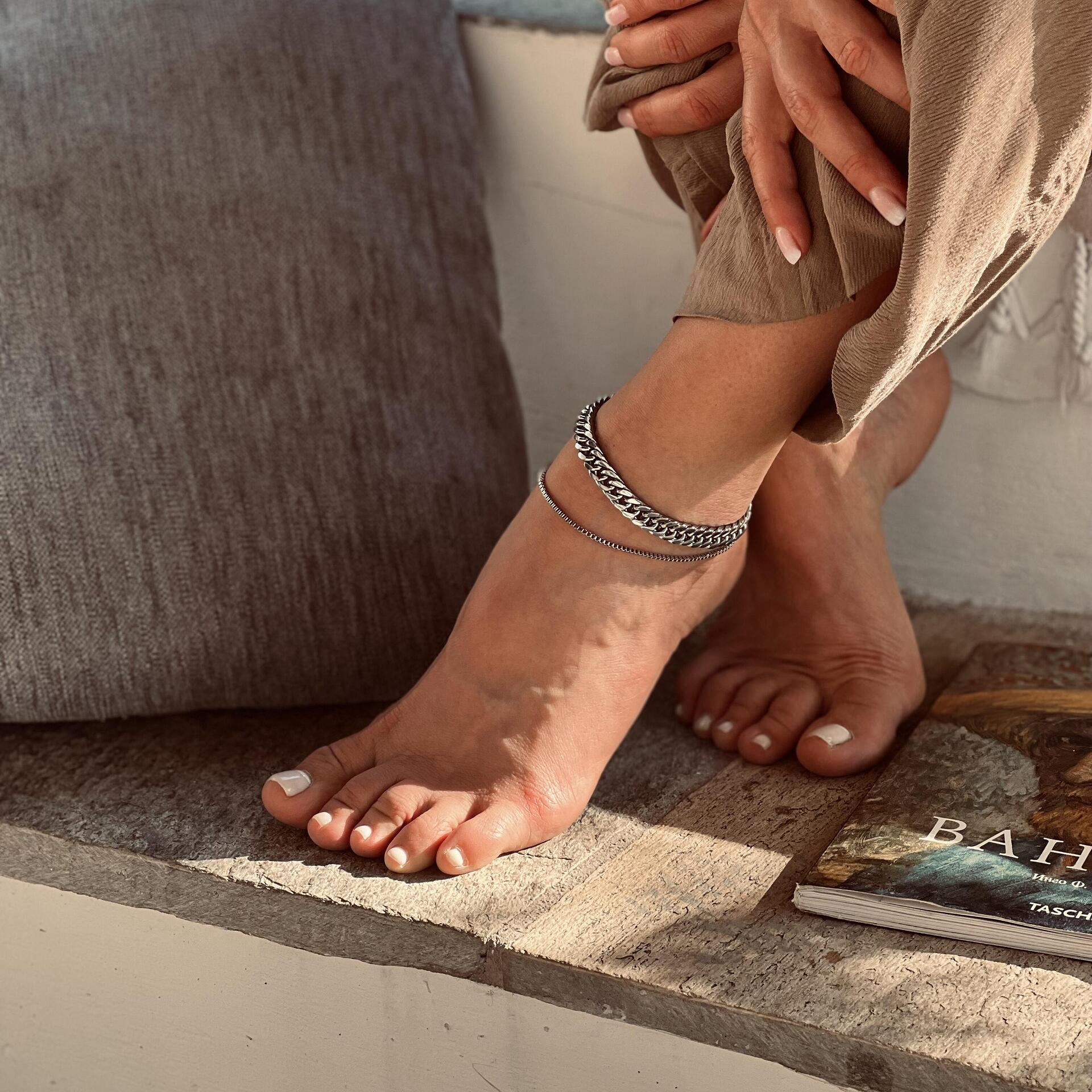 ГРИВНА ЗА ГЛЕЗЕН FLICKA FRACTION