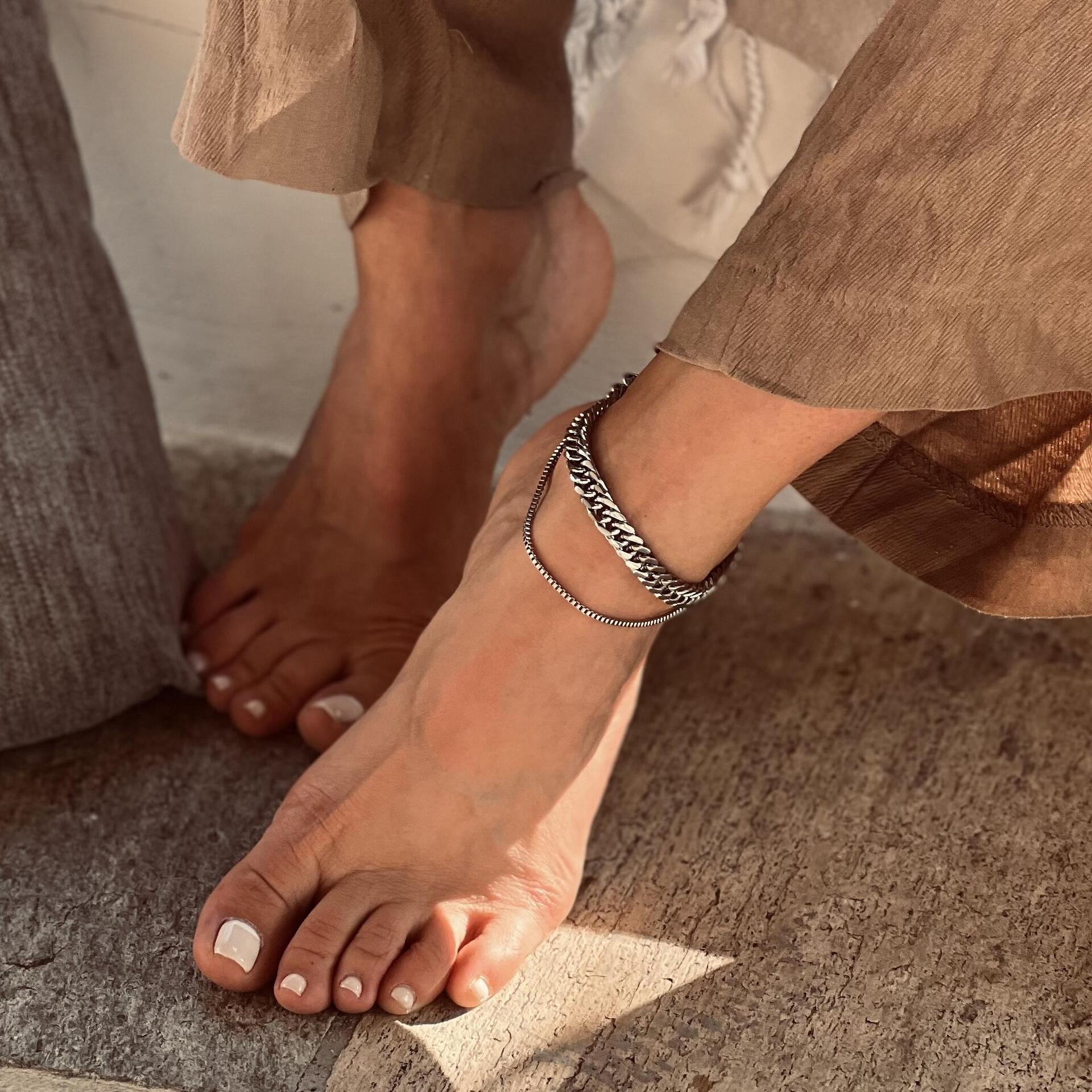 ГРИВНА ЗА ГЛЕЗЕН FLICKA FRACTION