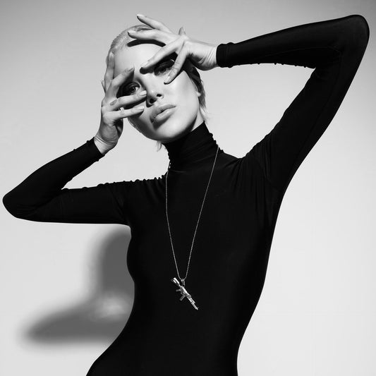 КОЛИЕ FLICKA KALASHNIKOV AK-47