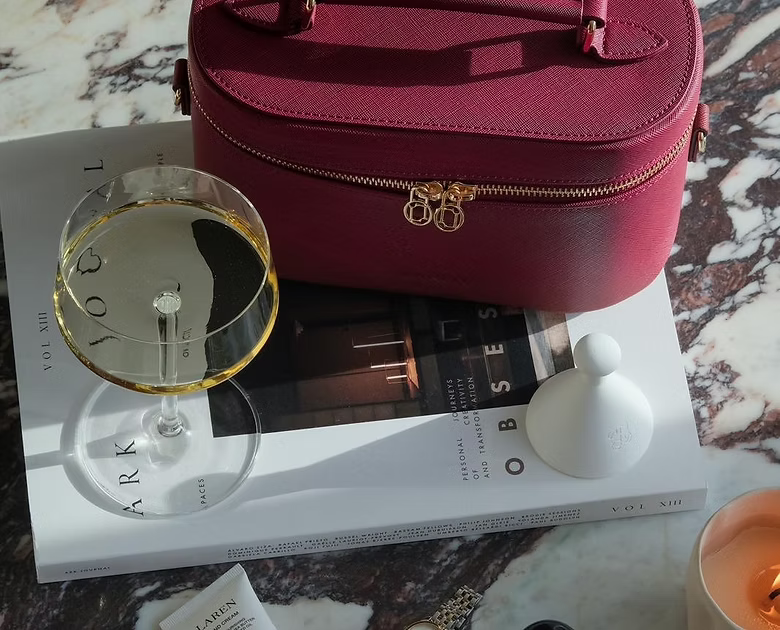 Червено козметично куфарче Laren Beauté от Saffiano кожа