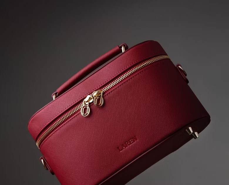 Червено козметично куфарче Laren Beauté