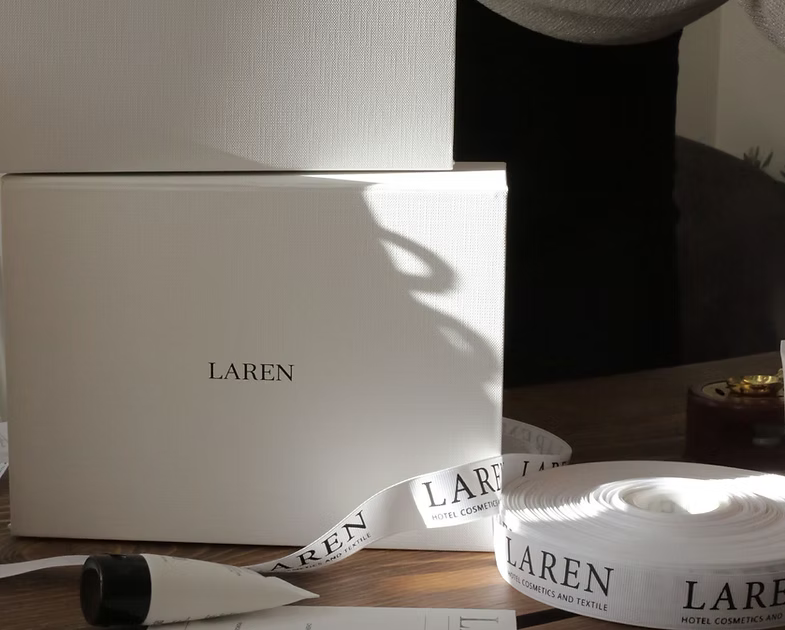 Подаръчна кутия Laren Souvenir d’ambre – Луксозен комплект за тяло