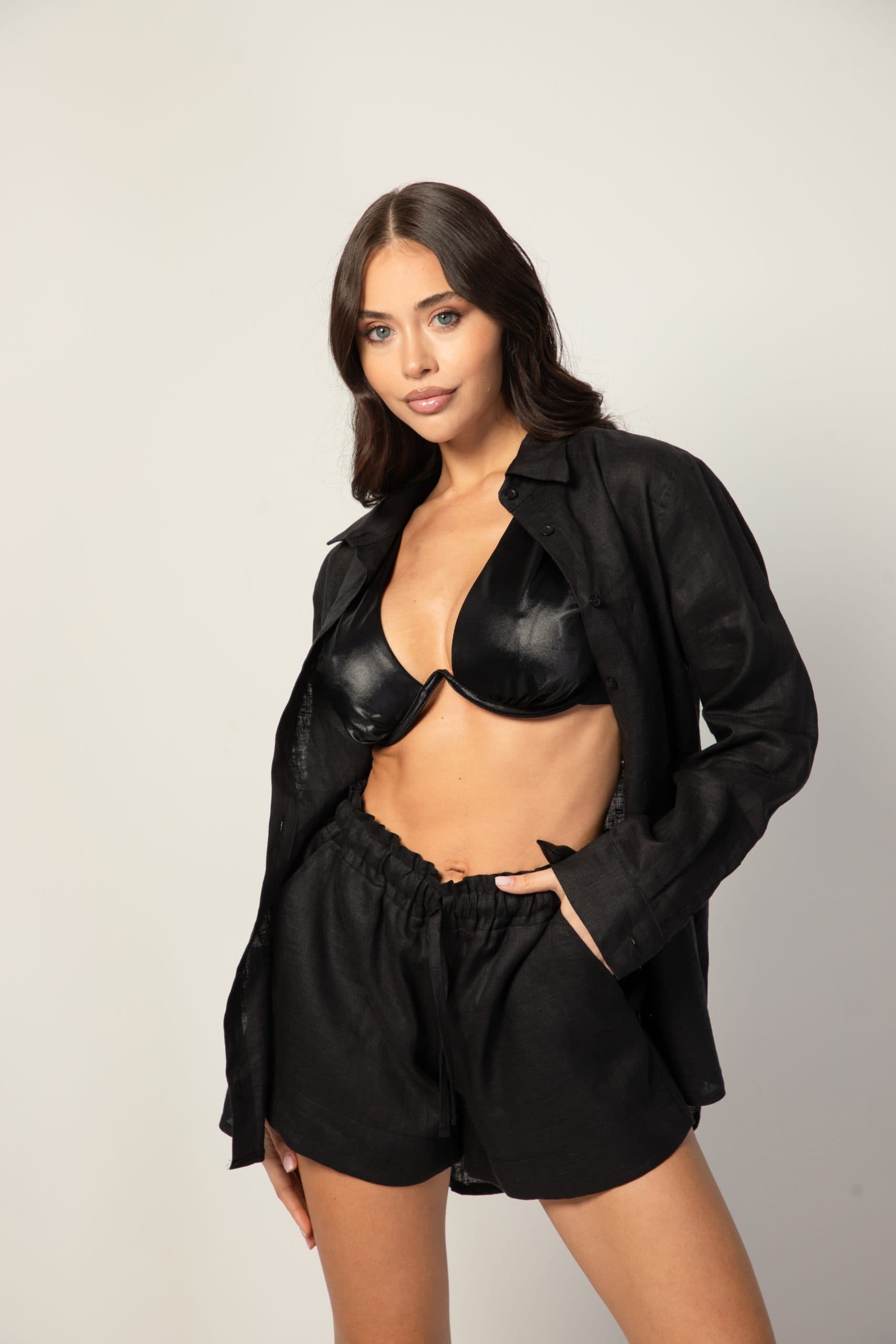 Ленен сет риза и панталонки VANITTA в черно