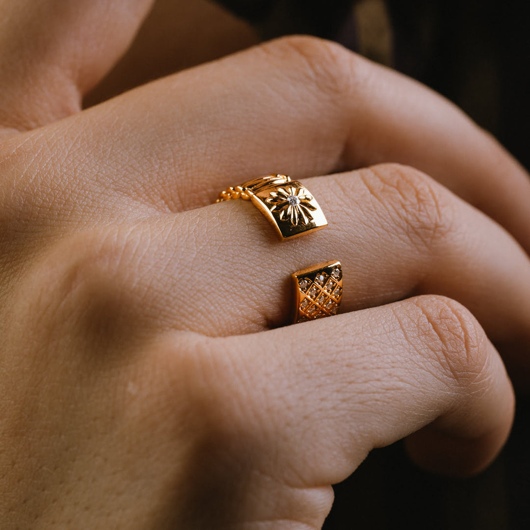 Cuff Ring In Gold - White Moissanites - златист пръстен от сребро 925 | MAHIGAN